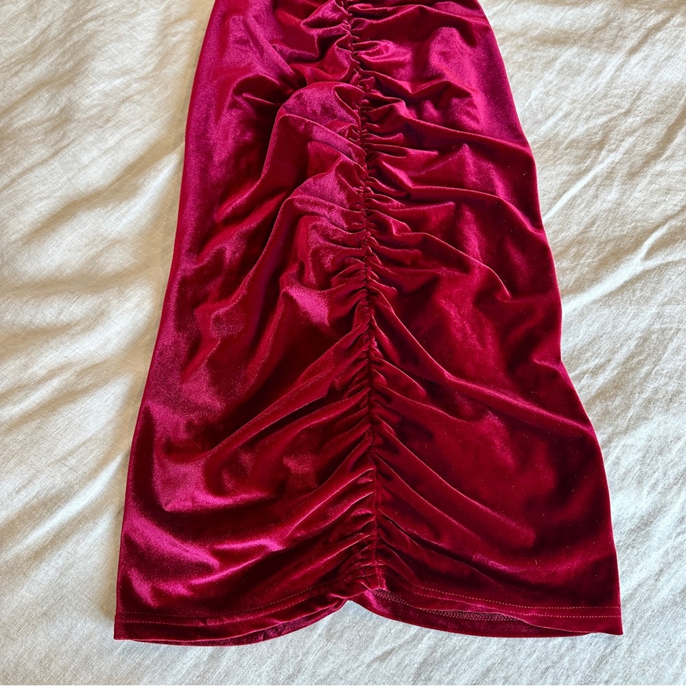 Lulu’s Dress - Picture 5 of 9